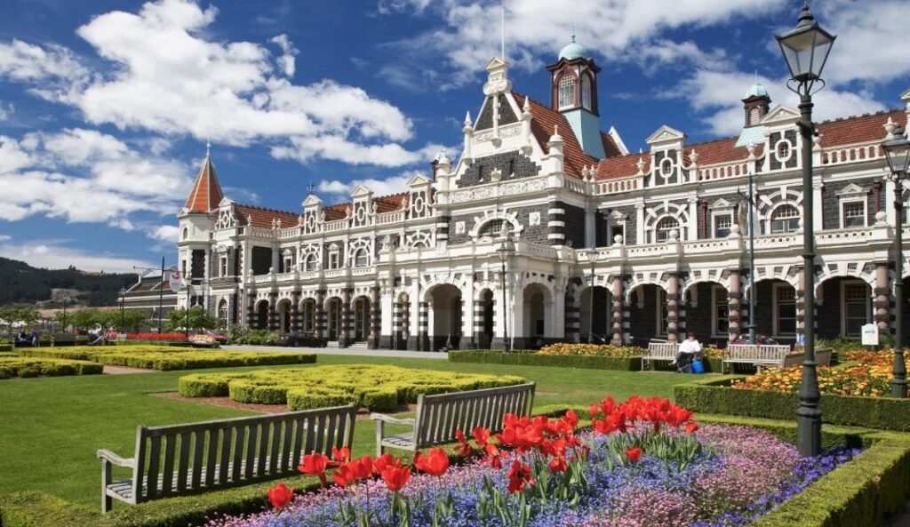 Dunedin, Otago, New Zealand — Campervanz Rentals